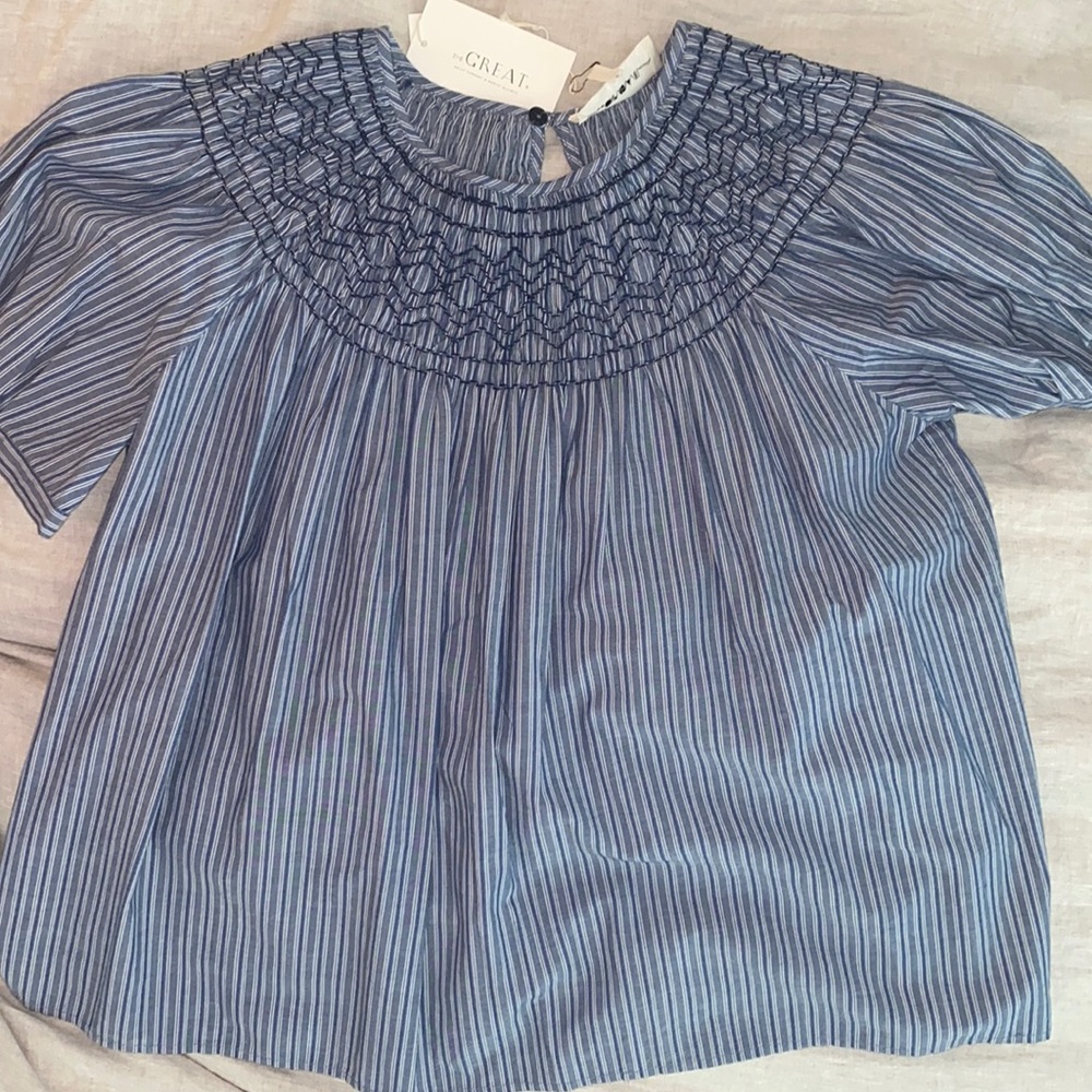 NWT—The Great adorable smocked top in a size M